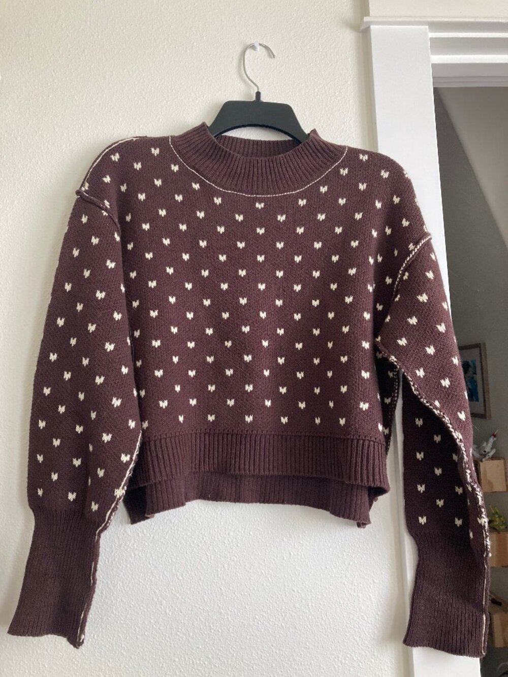 Cropped Brown Sweater with Hearts